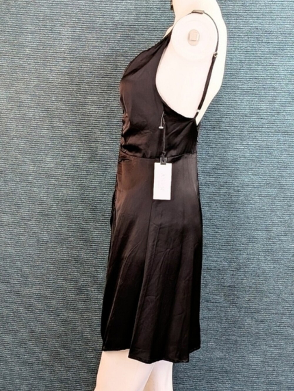ASTR The Label Peony Black Ruched Satin Mini-Dress NWT - Picture 6 of 16